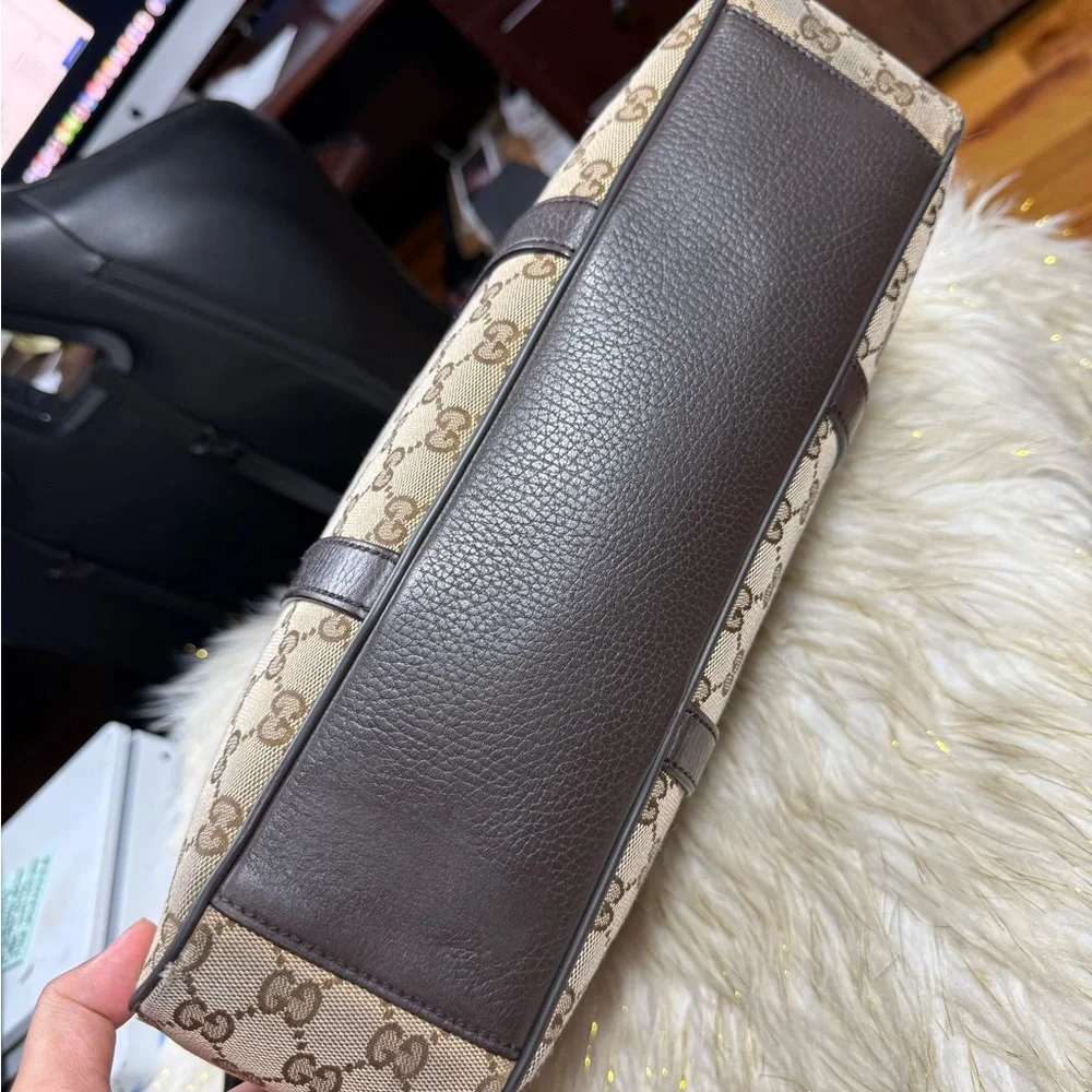Gucci Gg Business Bag Briefcase Laptop Ipad case, fits 14”/17” laptop Brown